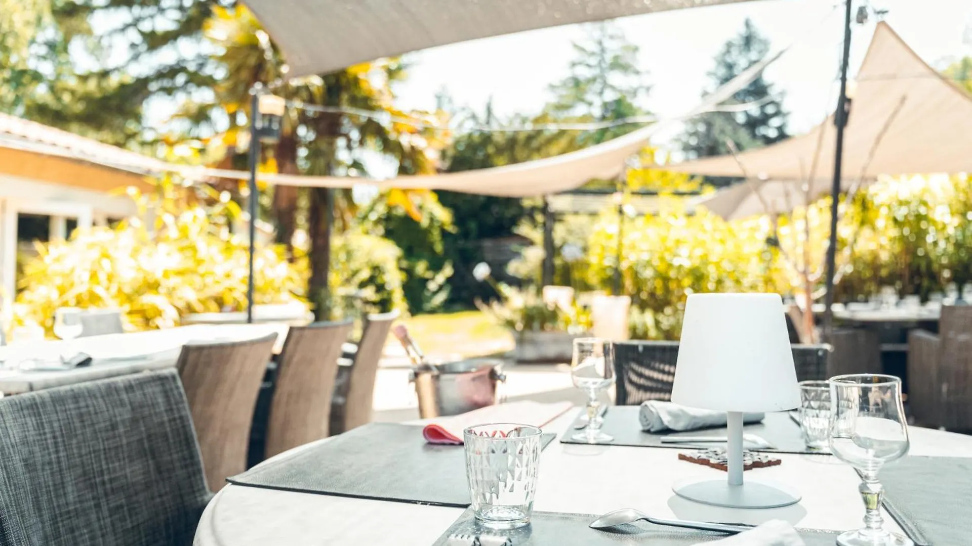 Logis Hotel La Magnanerie - Cote Bistro Aubignosc 3*,