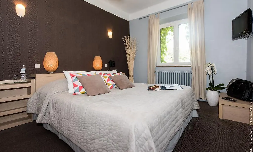 Logis Hotel La Magnanerie - Cote Bistro Aubignosc